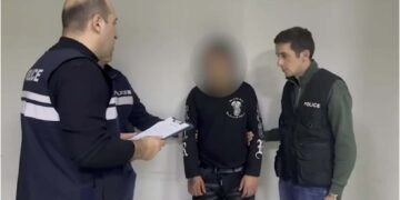 დააკავეს არასრულწლოვანი, რომელმაც თანამზრახველებთან ერთად 42 მობილური ტელეფონი მოიპარა (+ვიდეო)