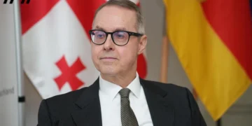 პეტერ ფიშერი – ვულოცავ მიტროპოლიტ შიო მუჯირს , უკვე შიო III-ს სრულიად საქართველოს კათოლიკოს-პატრიარქად არჩევას და საუკეთესოს ვუსურვებ