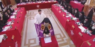 ეკლესიის გაფართოებულ კრებაზე კენჭისყრის პროცესი დაიწყო